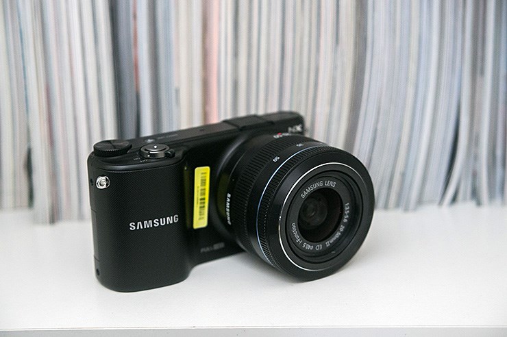 Samsung NX2000_1 (1).jpg